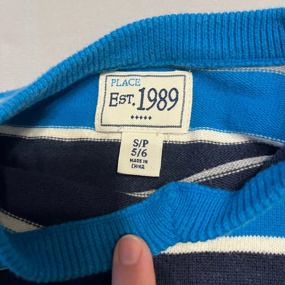 TCP The Children’s Place Stripe Boy Sweaters Blue White Small 5/6 - Set of 2